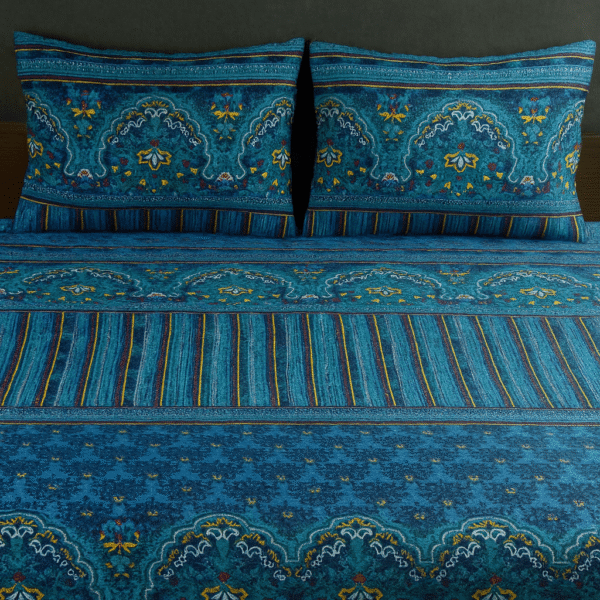 King size bed sheet with two pillows