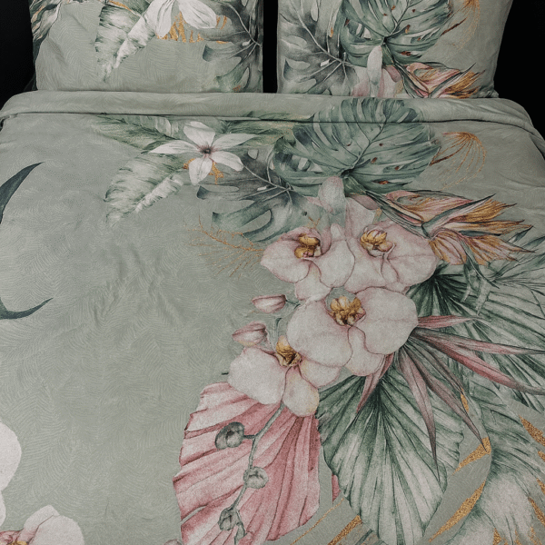 Nishat King size Bed Sheet with two pillows